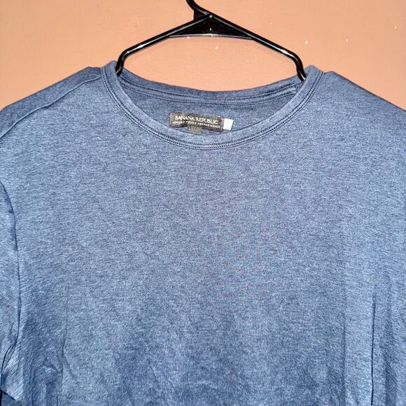 Banana Republic Men's Luxury Touch Performance Tee T-Shirt Navy - Size Large - Picture 8 of 8